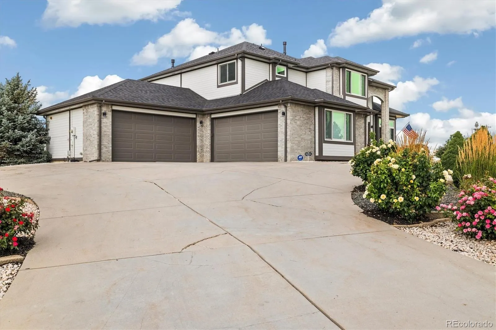 Brighton, Colorado 80602, United States, 5 Bedrooms Bedrooms, ,4 BathroomsBathrooms,Residential,Active,179109