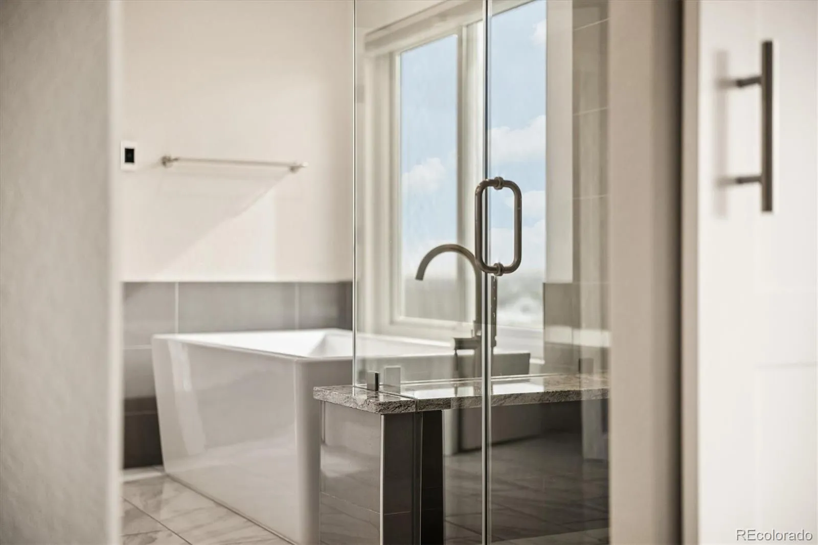 Brighton, Colorado 80602, United States, 5 Bedrooms Bedrooms, ,4 BathroomsBathrooms,Residential,Active,179109