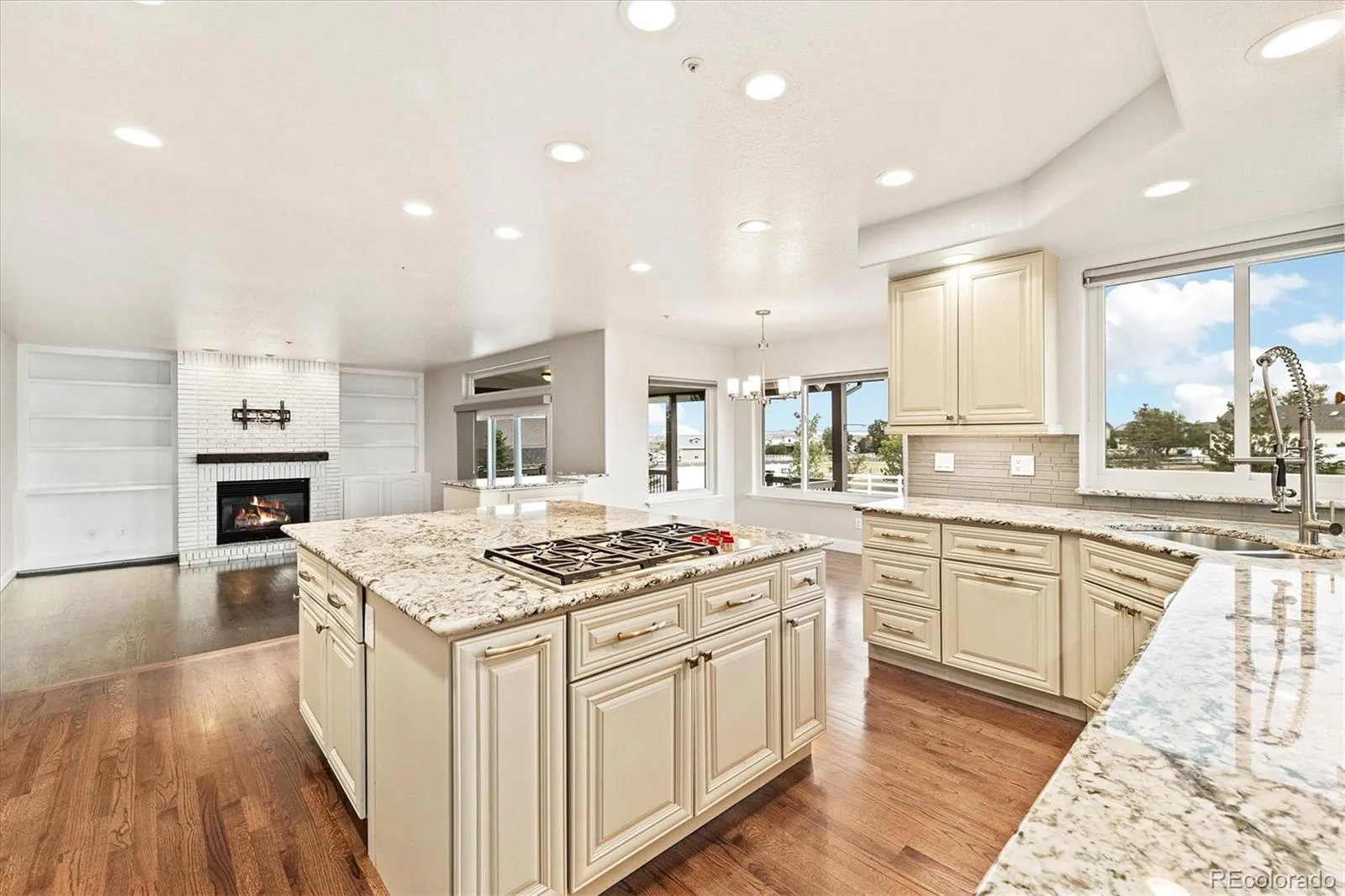 Brighton, Colorado 80602, United States, 5 Bedrooms Bedrooms, ,4 BathroomsBathrooms,Residential,Active,179109