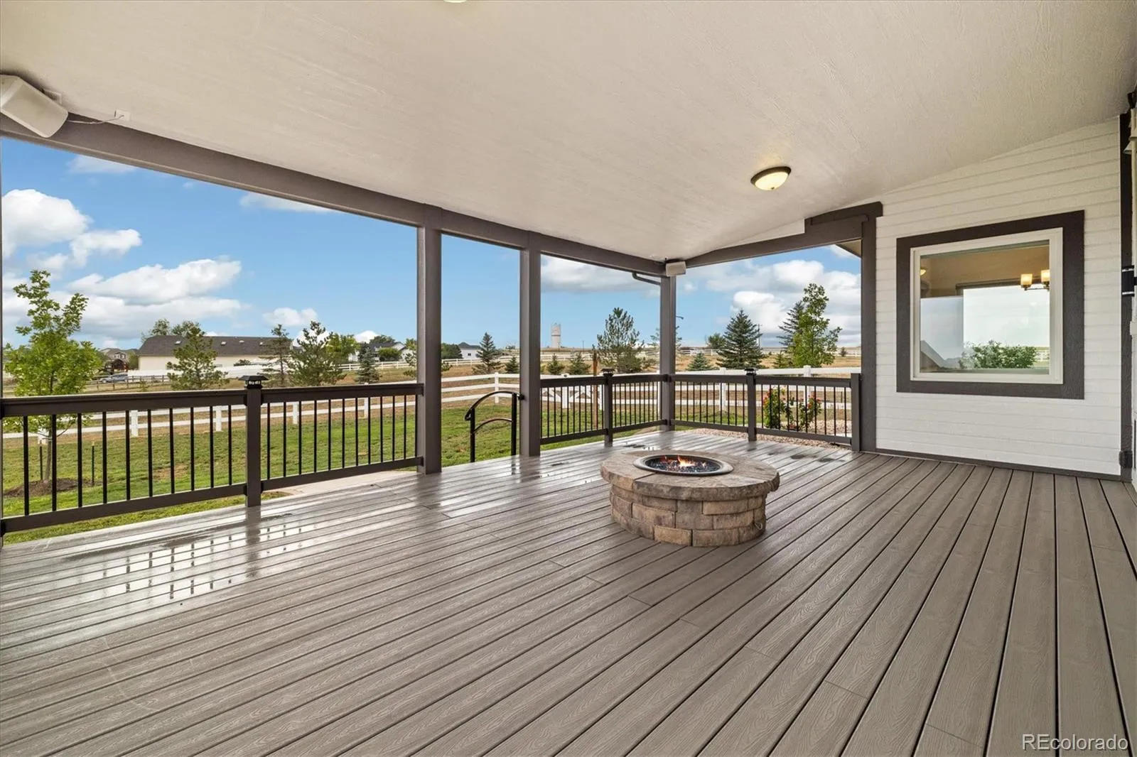 Brighton, Colorado 80602, United States, 5 Bedrooms Bedrooms, ,4 BathroomsBathrooms,Residential,Active,179109