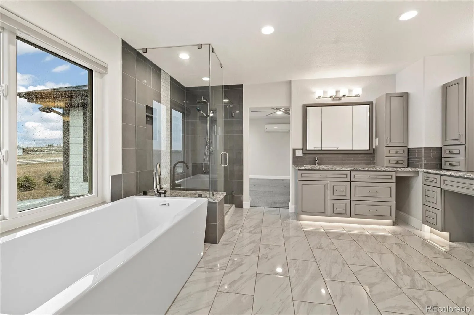 Brighton, Colorado 80602, United States, 5 Bedrooms Bedrooms, ,4 BathroomsBathrooms,Residential,Active,179109