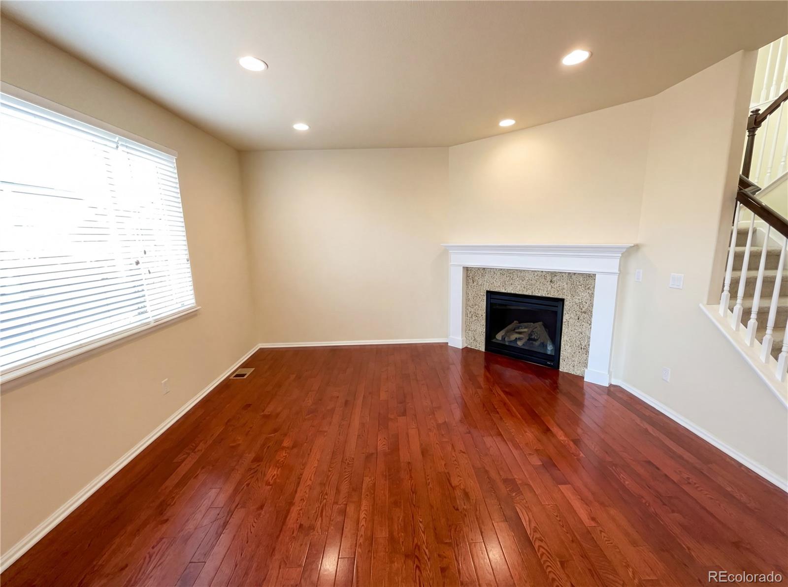 6334 N Ensenada Court