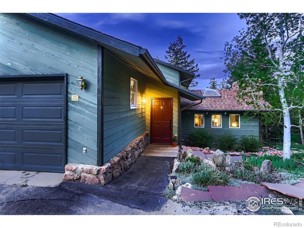 Photo of 124 Deer Trail Circle, Boulder, CO 80302 (MLS # IR1049092)