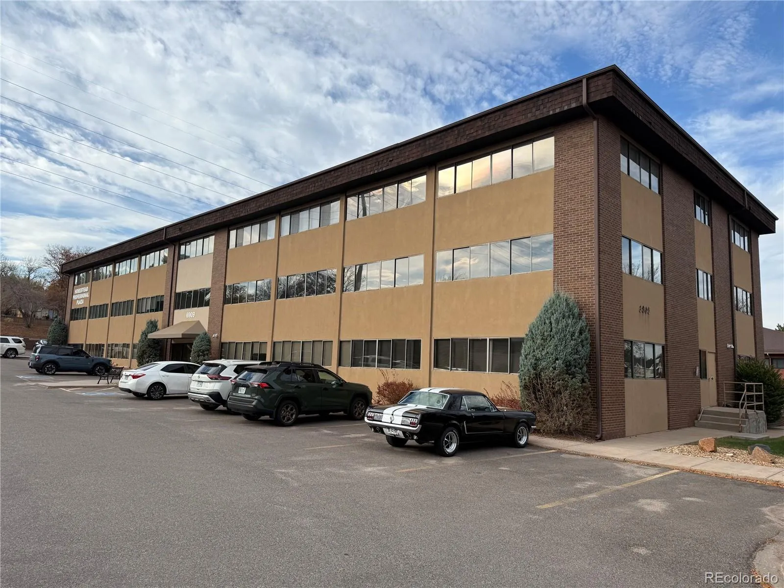 Centennial, Colorado 80112, United States, ,Commercial,Active,239049