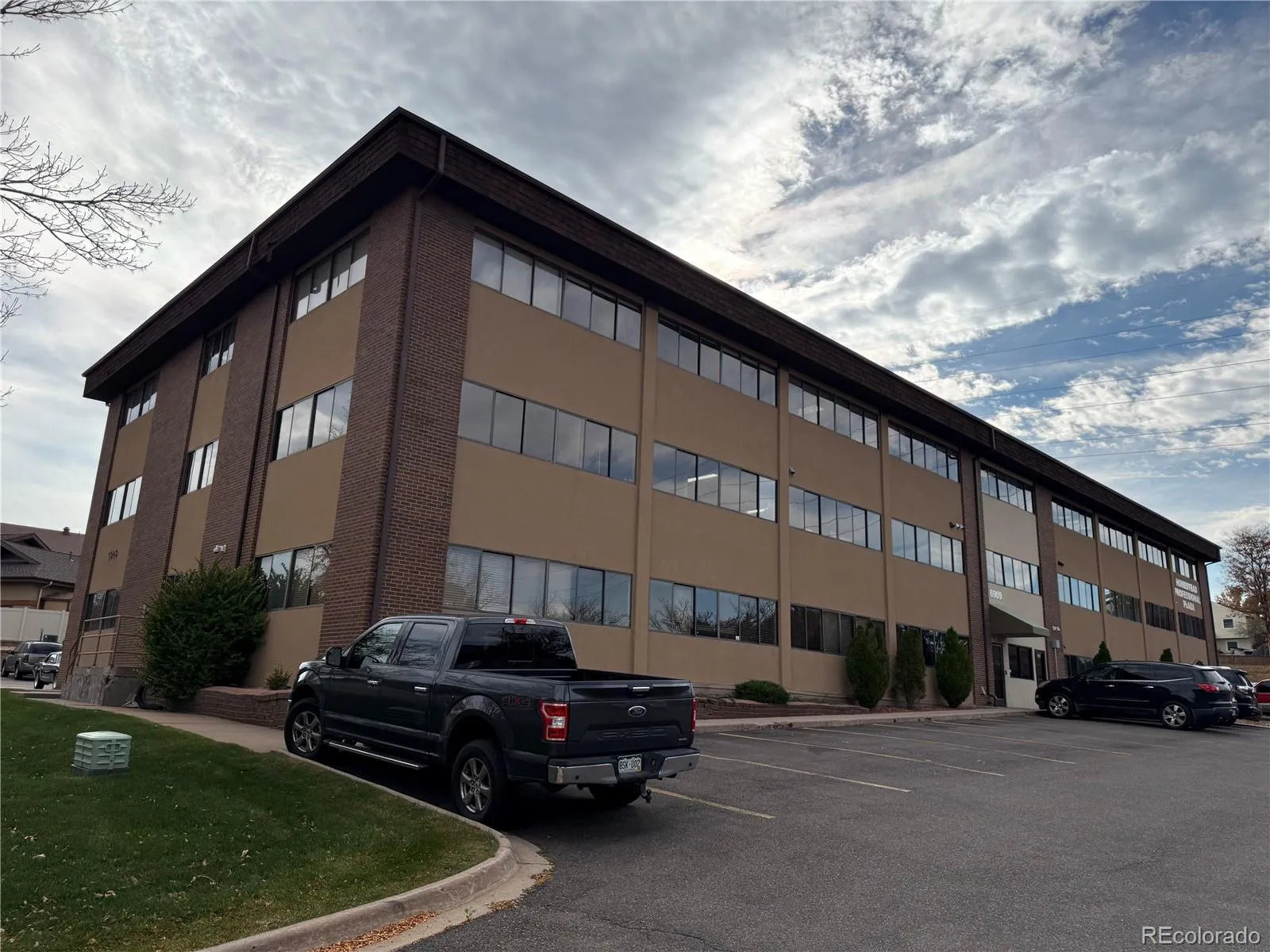 Centennial, Colorado 80112, United States, ,Commercial,Active,239049