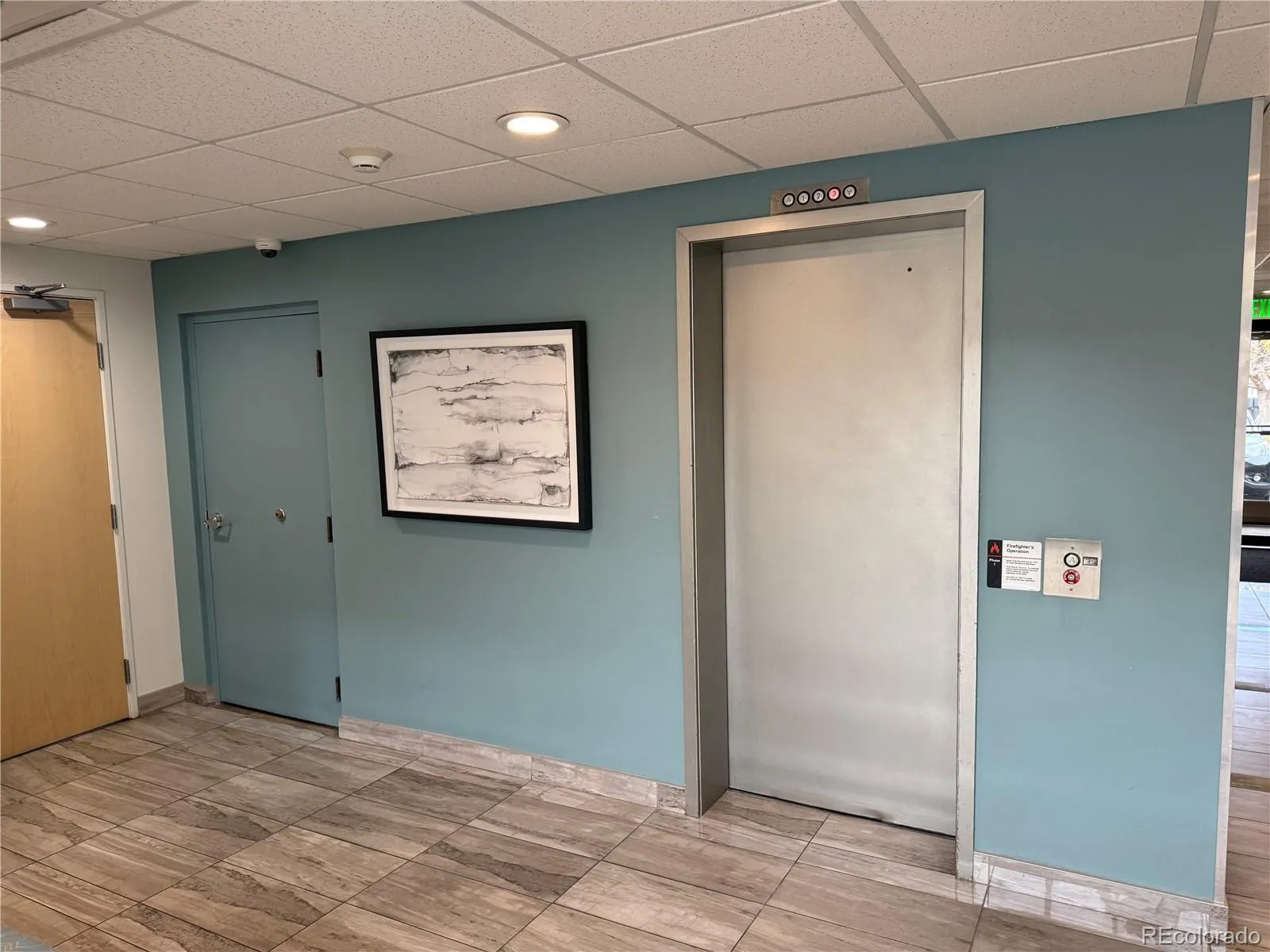 Centennial, Colorado 80112, United States, ,Commercial,Active,239049