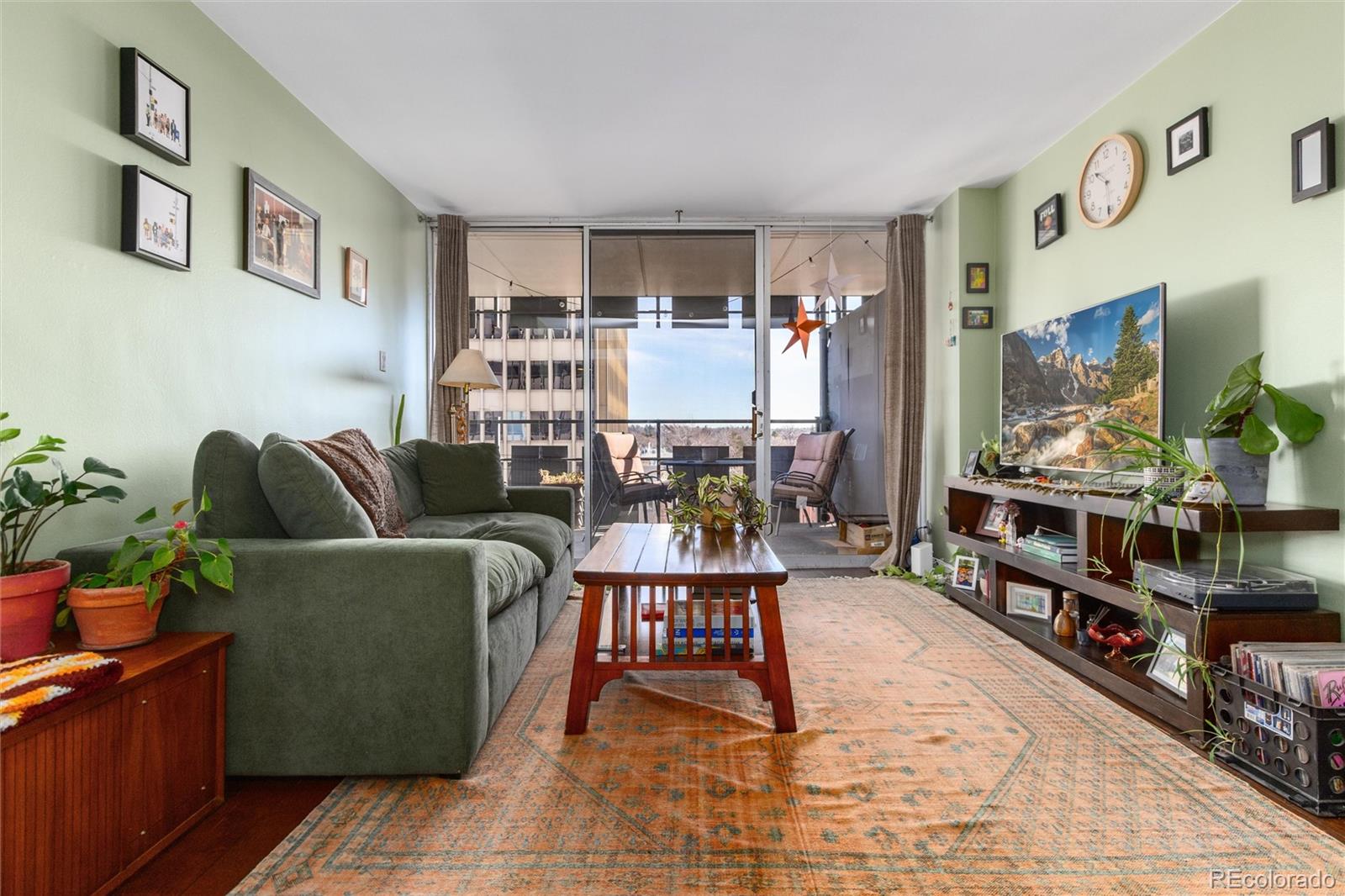 790 N Washington Street 706