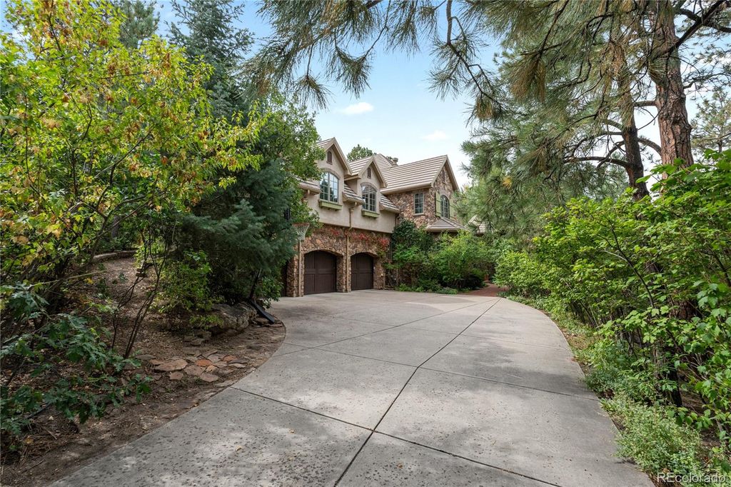 Photo of 331 Paragon Way, Castle Rock, CO 80108 (MLS # 4199816)