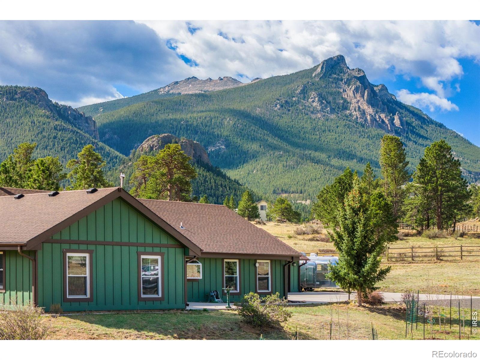 2758 Carriage Drive