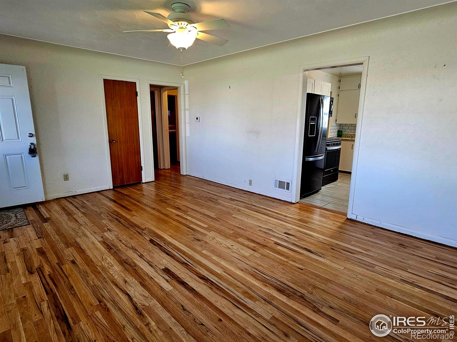 216 N 8th Avenue