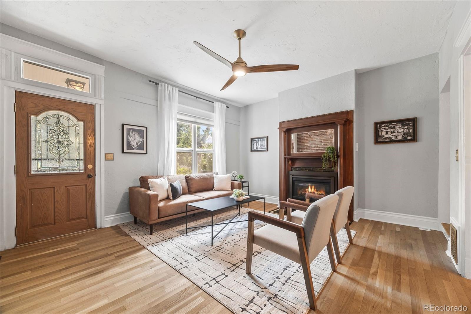 35 W Byers Place