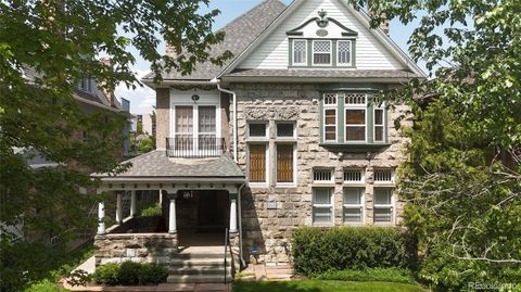 1453 Vine Street Denver CO 80206
