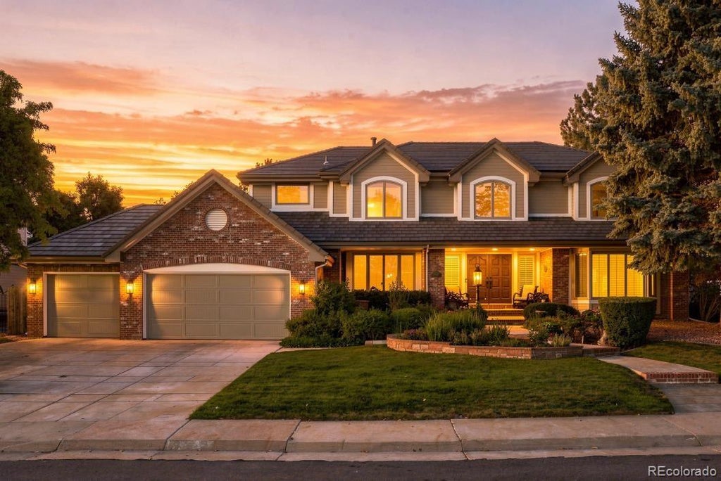 Photo of 2224 S Queen Street, Lakewood, CO 80227 (MLS # 9184419)