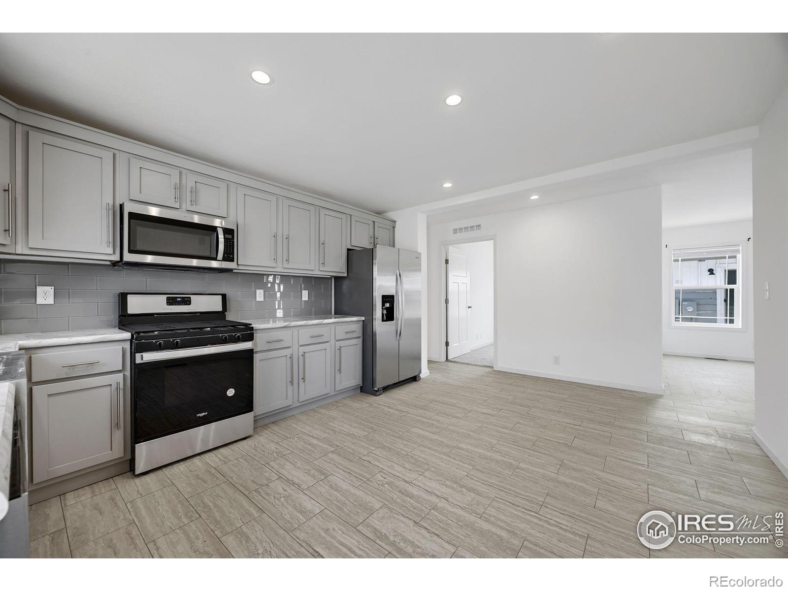 542 Sunset Cliffs Drive