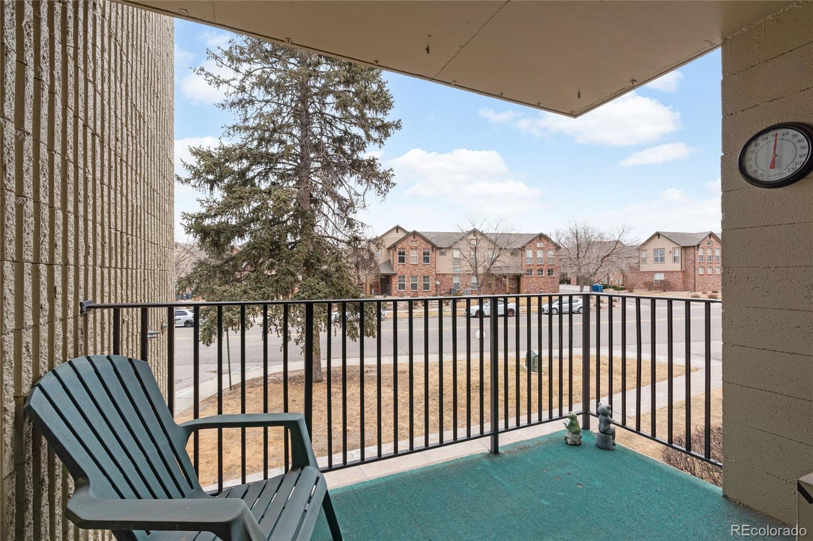 2231 S Vaughn Way 216B