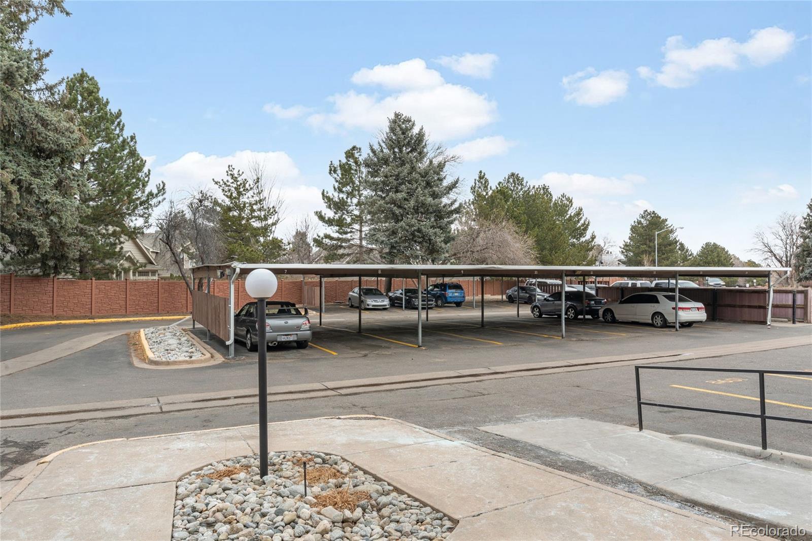 2231 S Vaughn Way 216B