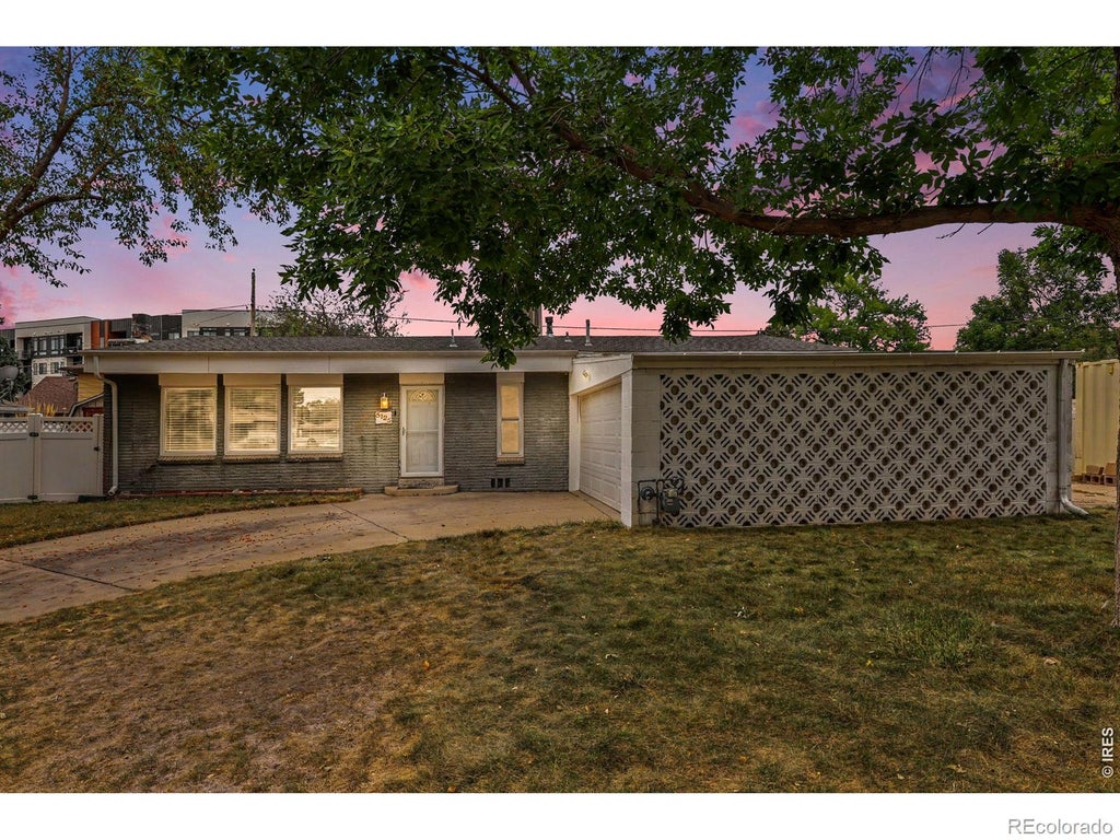 Photo of 5125 Swadley Street, Wheat Ridge, CO 80033 (MLS # IR1069254)