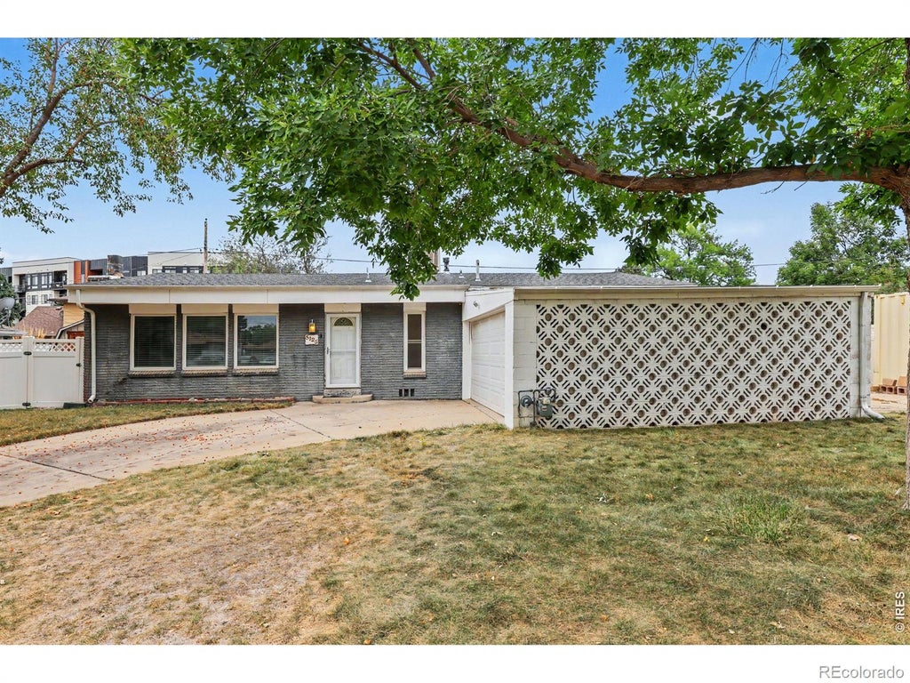Photo of 5125 Swadley Street, Wheat Ridge, CO 80033 (MLS # IR1069254)
