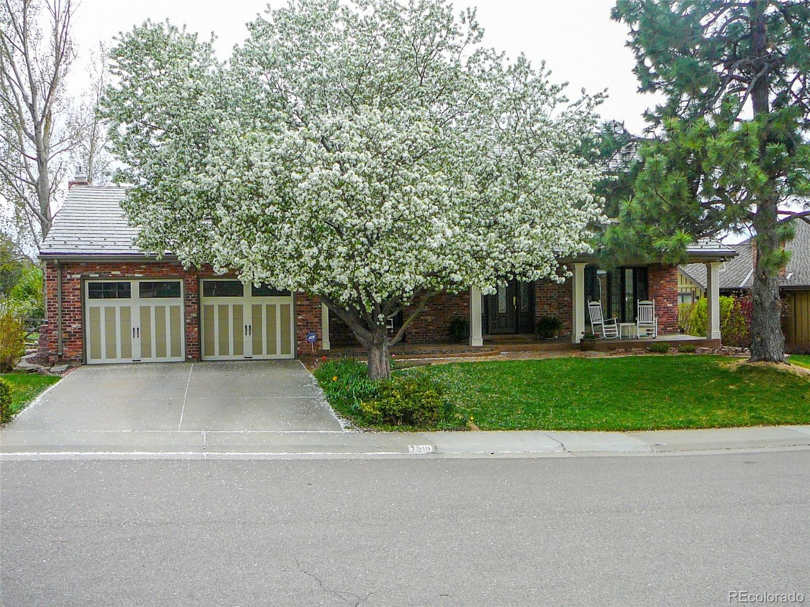 7518 S Willow Circle