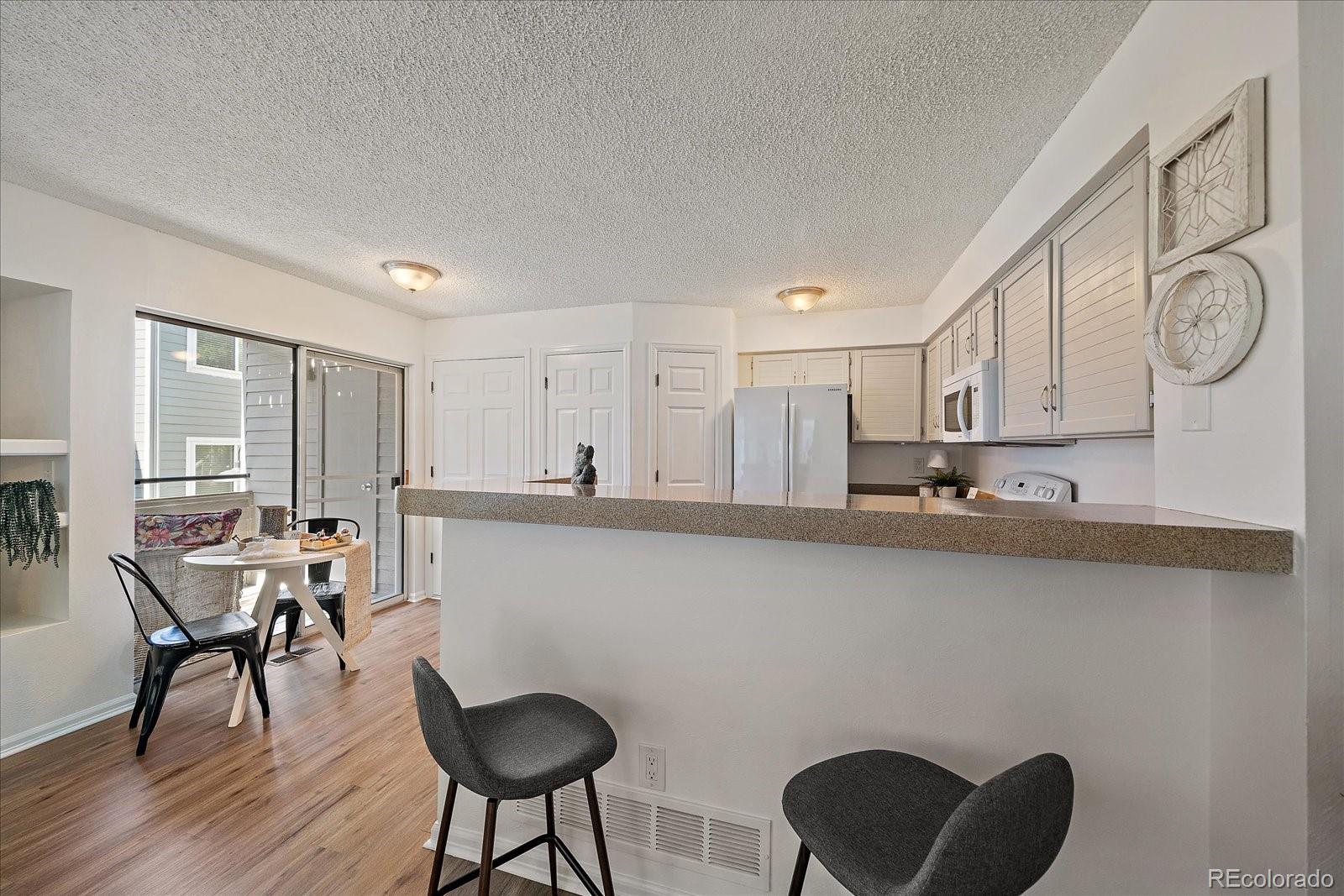 8500 E Jefferson Avenue 15E