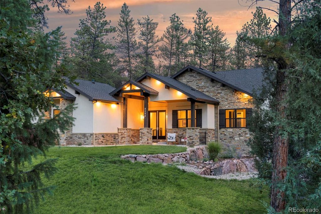 Photo of 8280 Bannock Drive, Larkspur, CO 80118 (MLS # 7982991)