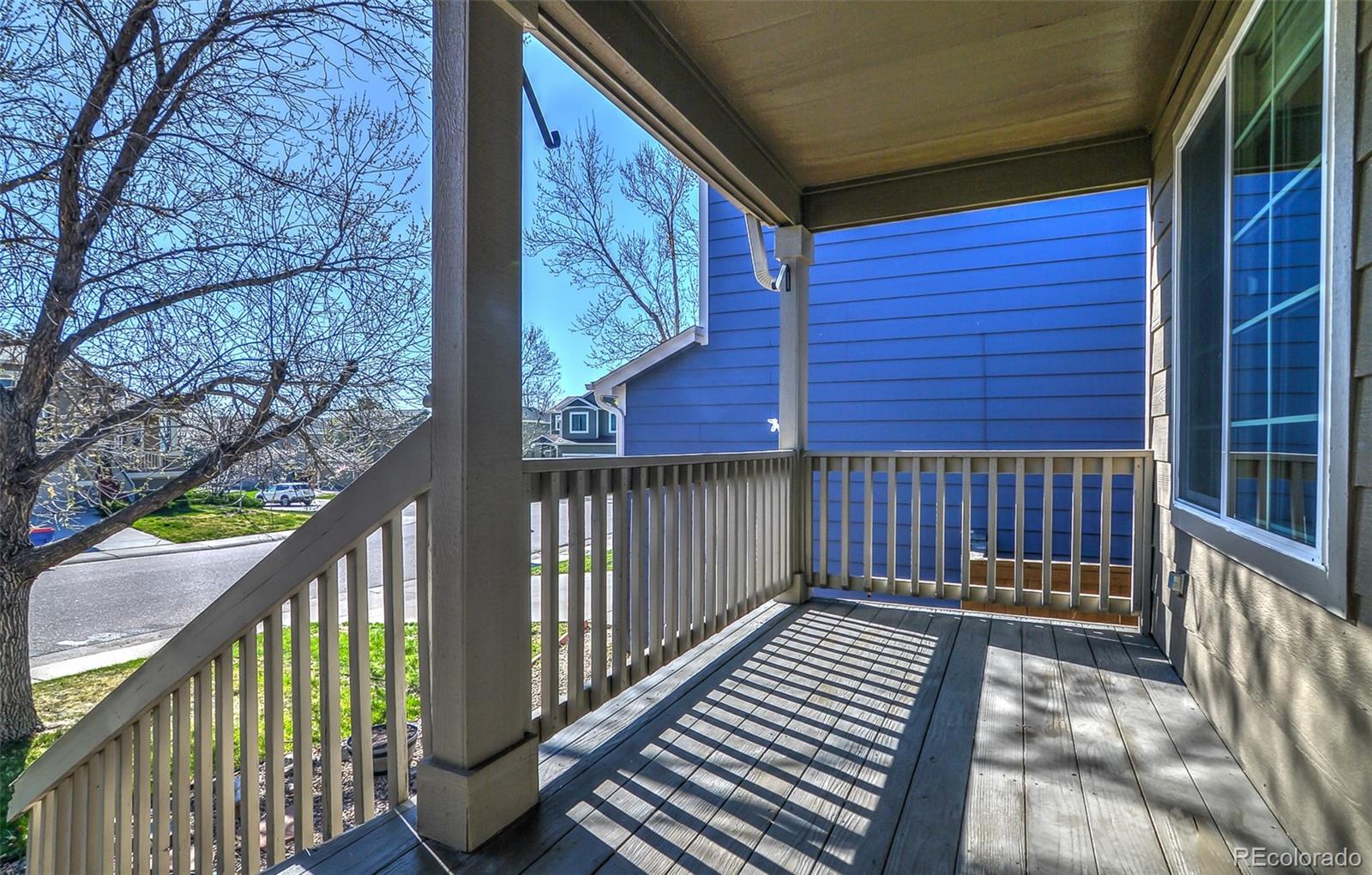 9735 Queenscliffe Drive