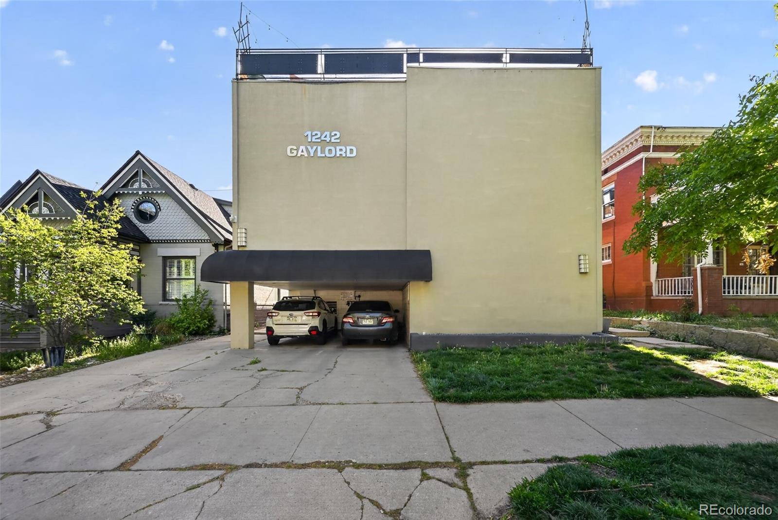 1242 Gaylord Street 201