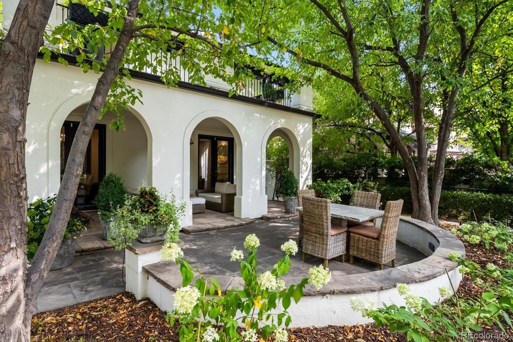 Photo of 424 Clayton Street, Denver, CO 80206 (MLS # 7911230)