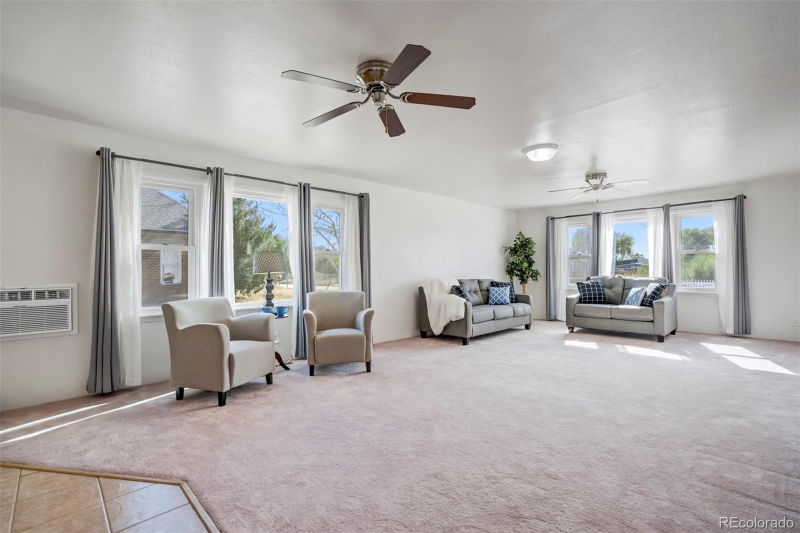 1284 Thompson Street