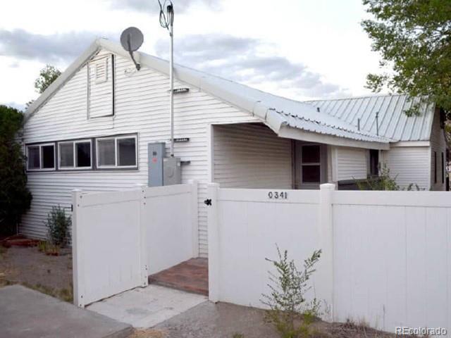 341 Manzanares Lane