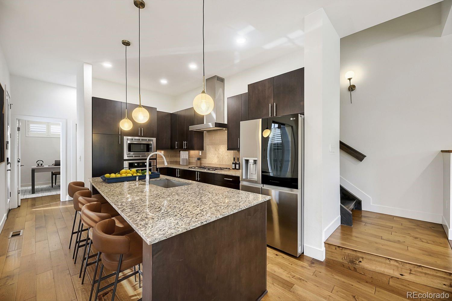 5053 Valentia Street 101