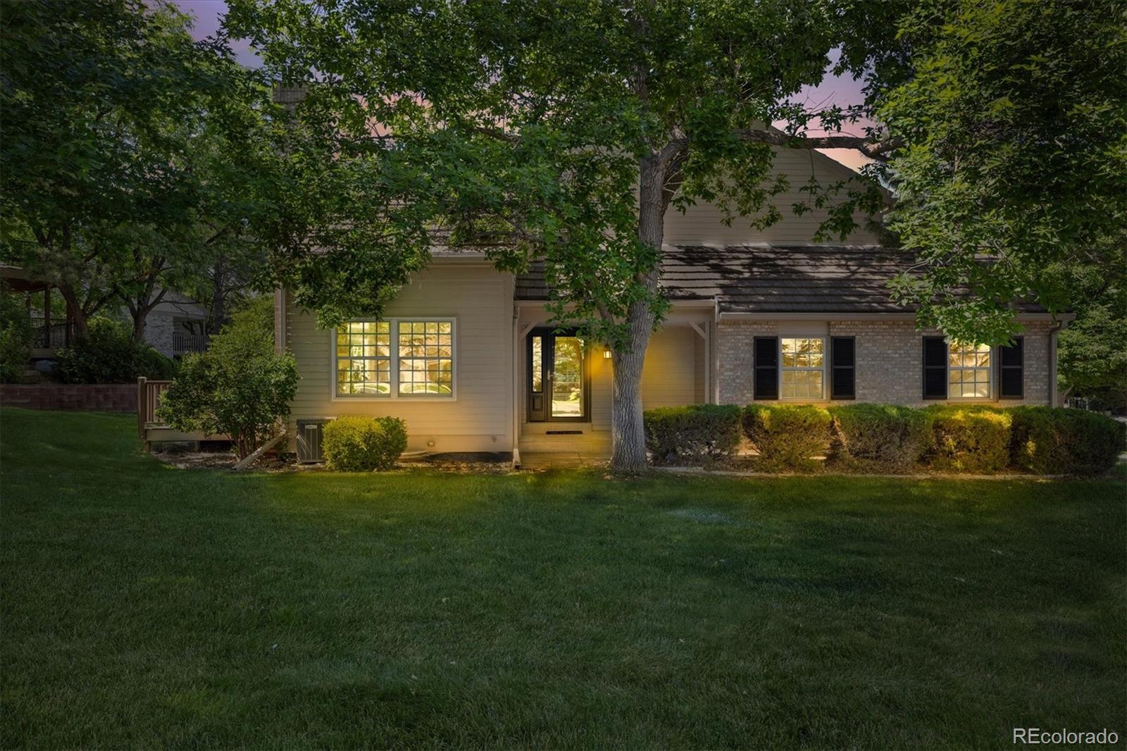 5922 E Briarwood Drive