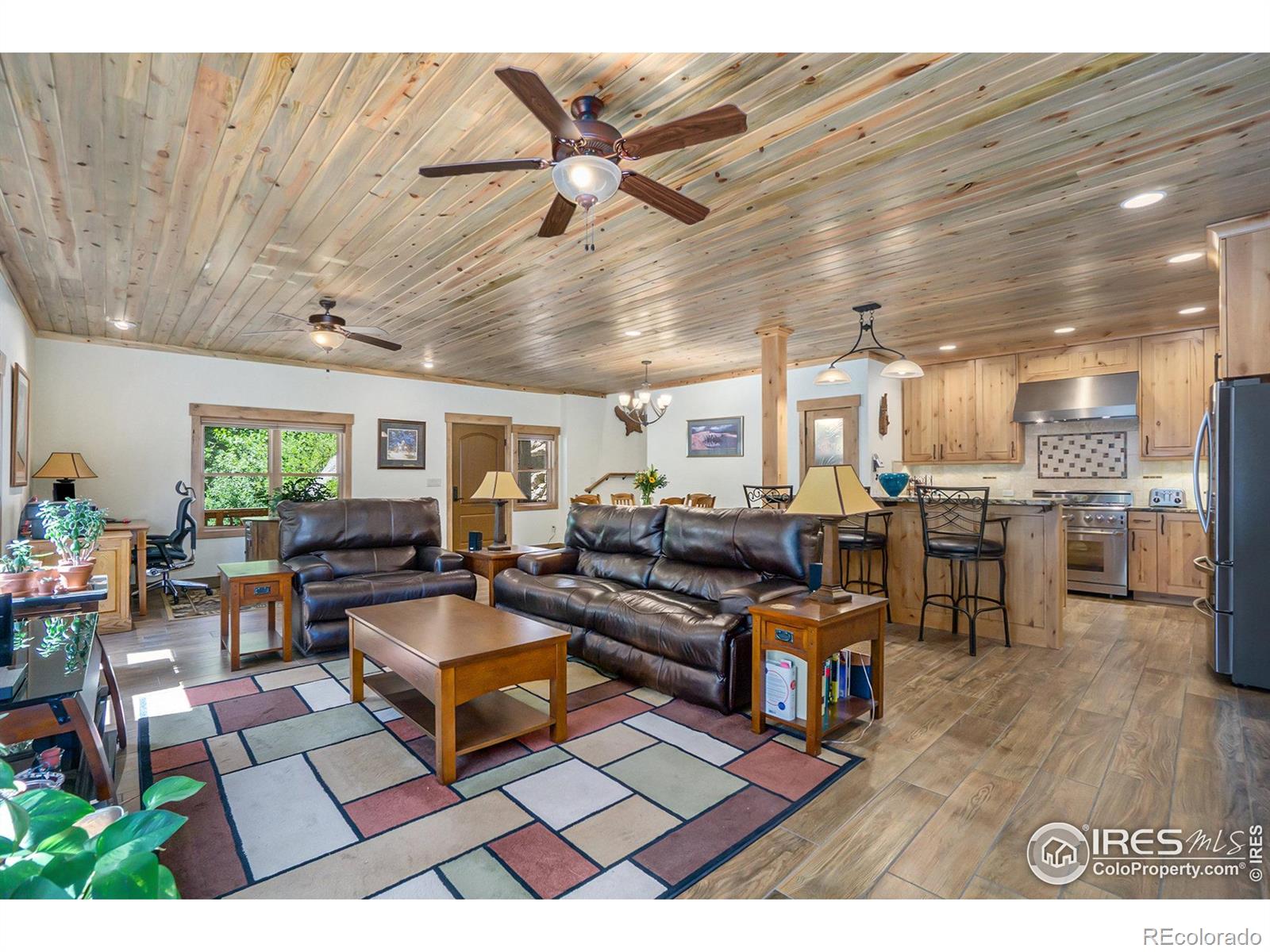 223 Kings Canyon Road
