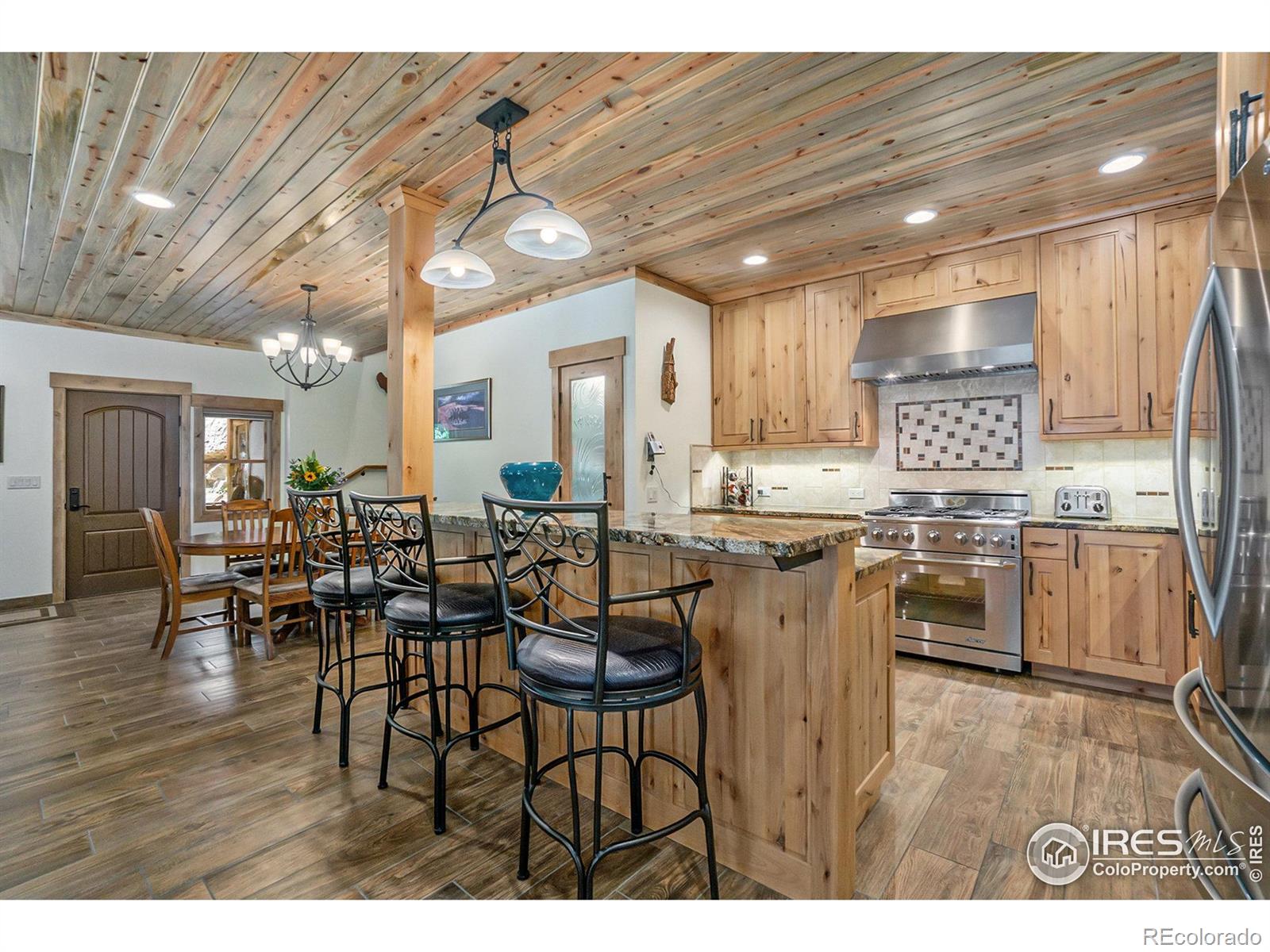 223 Kings Canyon Road