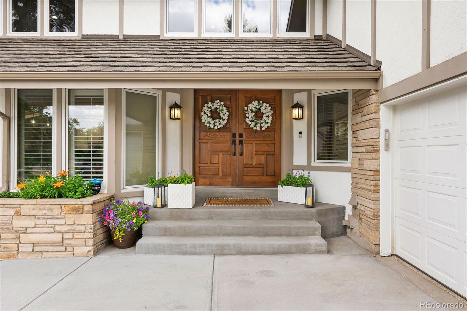 7703 S Grape Court