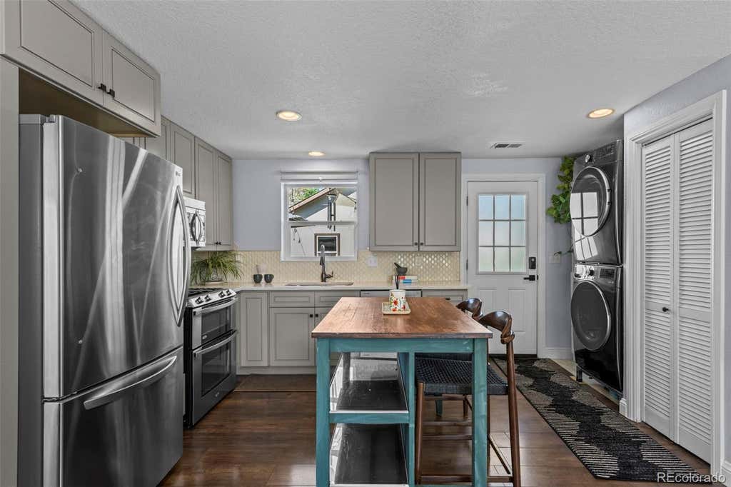 Photo of 3051 Grape Street, Denver, CO 80207 (MLS # 7756568)