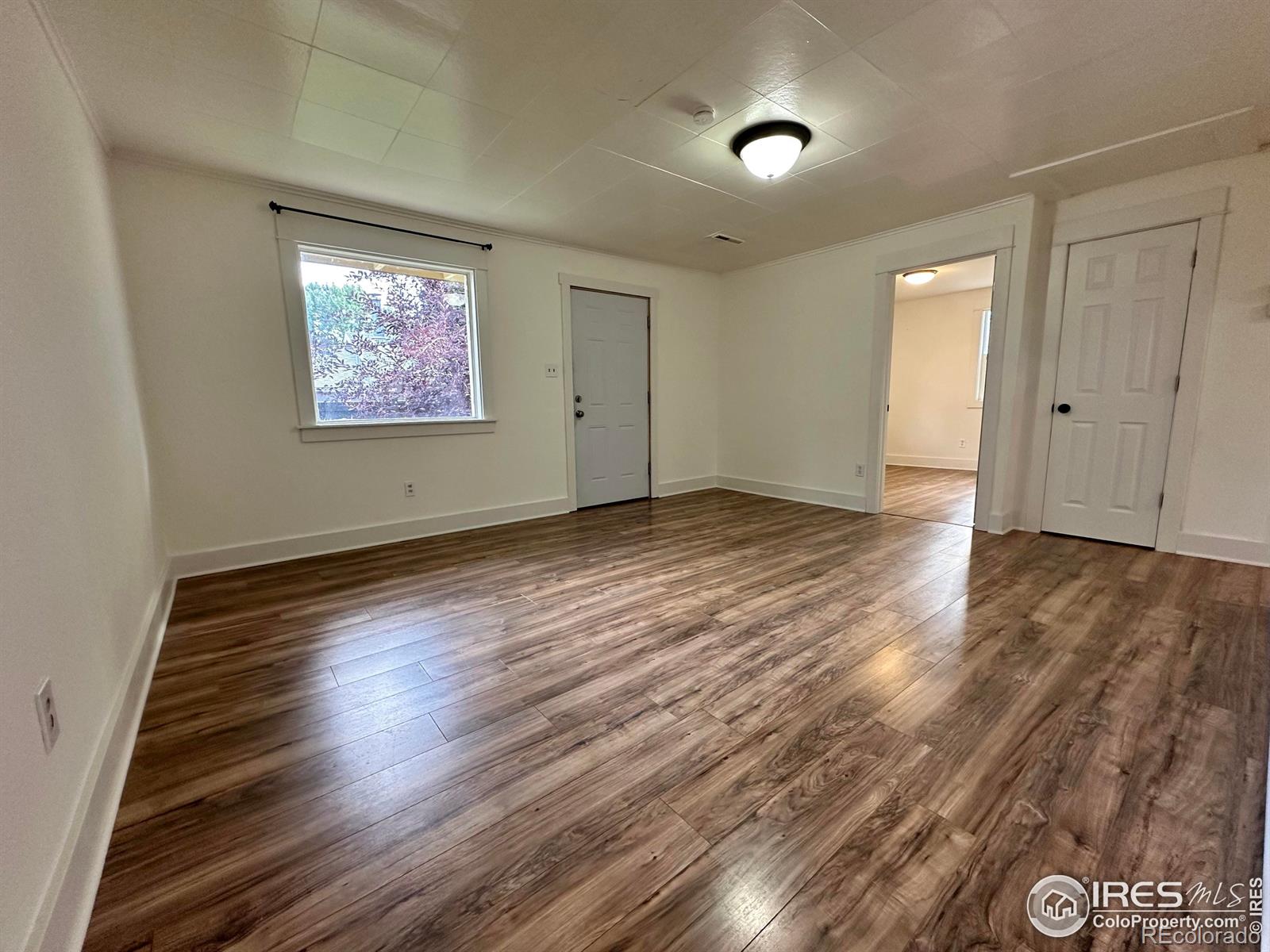 2833 N Overland Trail