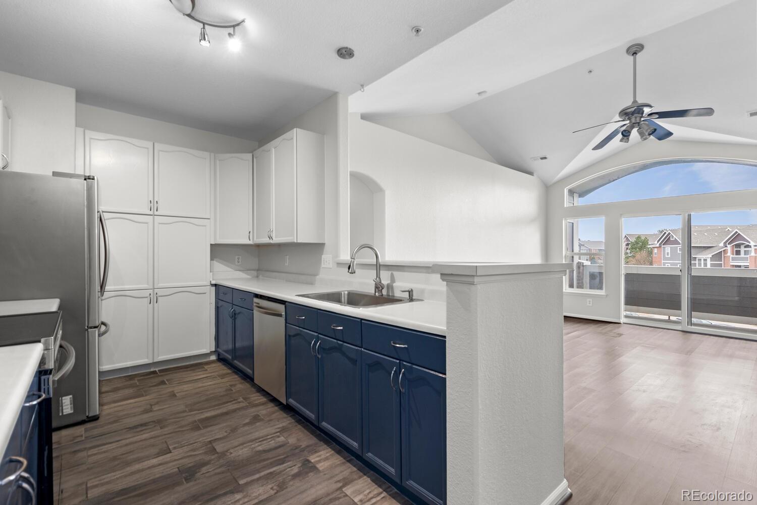 14251 E 1st Drive 305