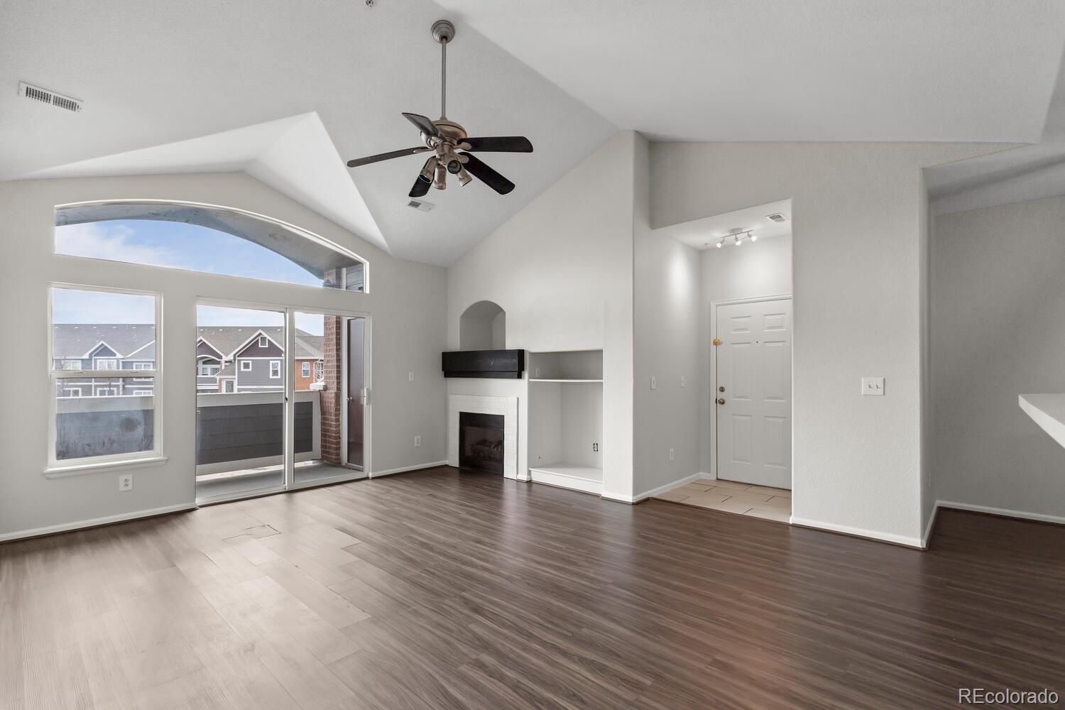 14251 E 1st Drive 305