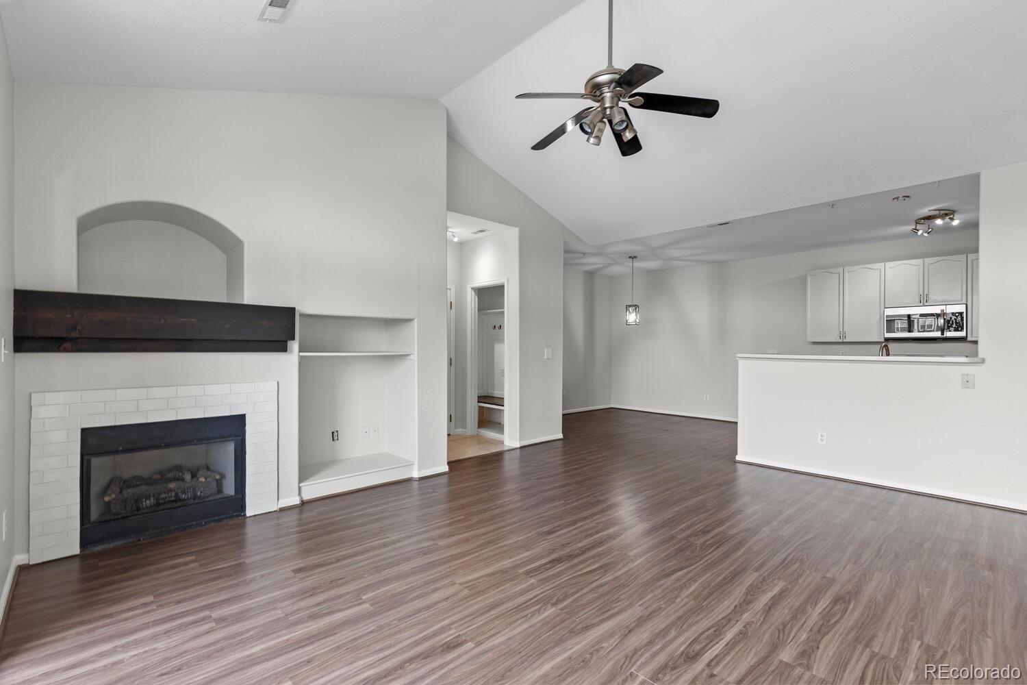 14251 E 1st Drive 305