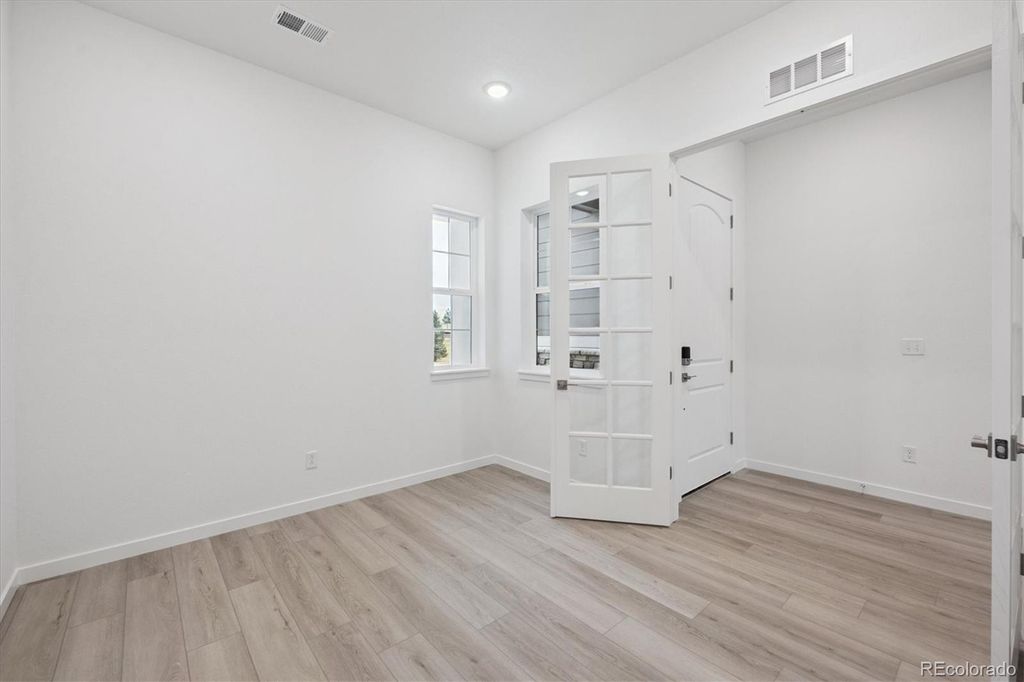 Photo of 3807 Emerald Shore Circle, Loveland, CO 80538 (MLS # 5929134)