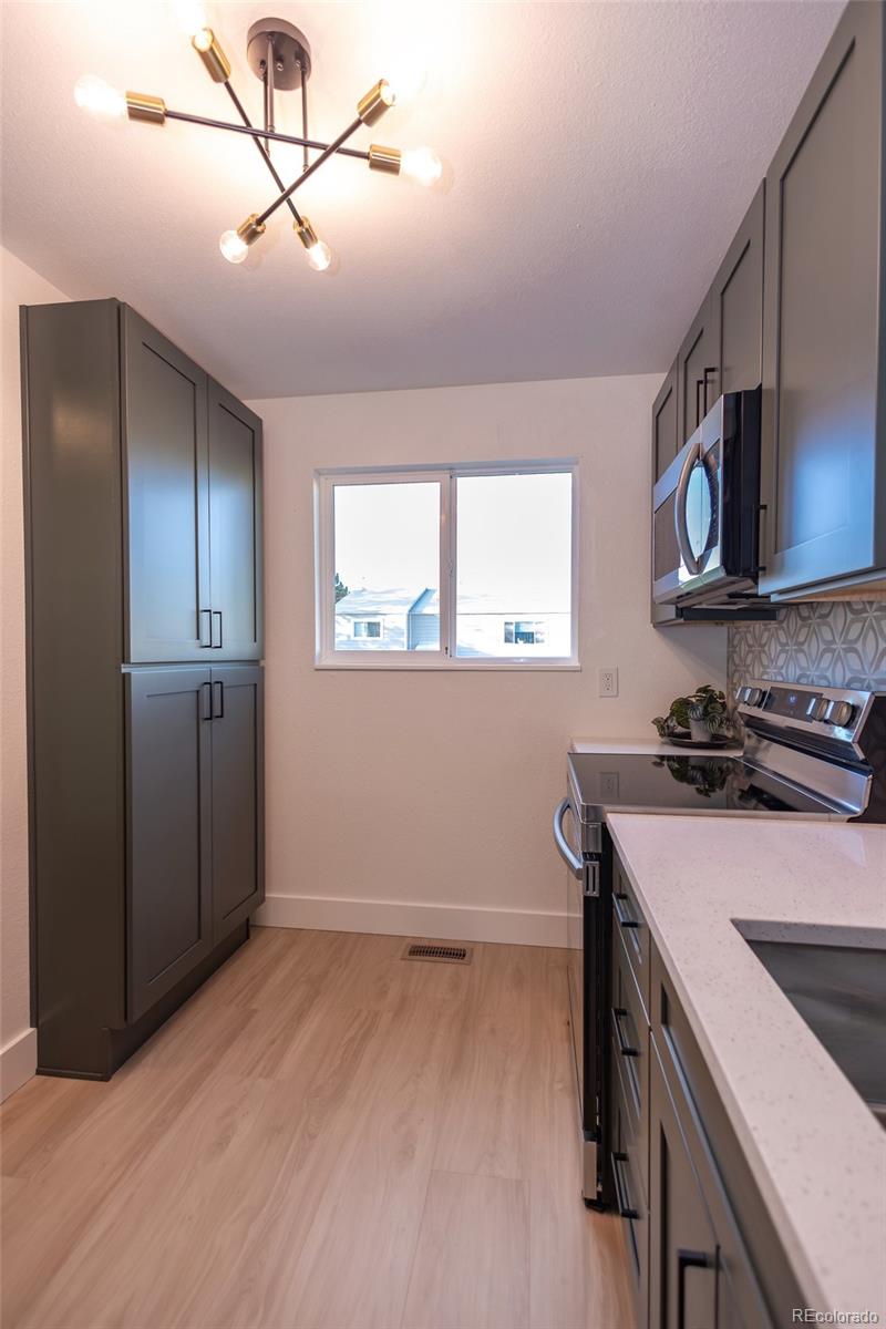 5711 W 92nd Avenue 20