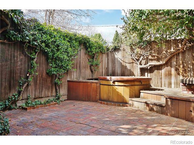 1333 S Eudora Street