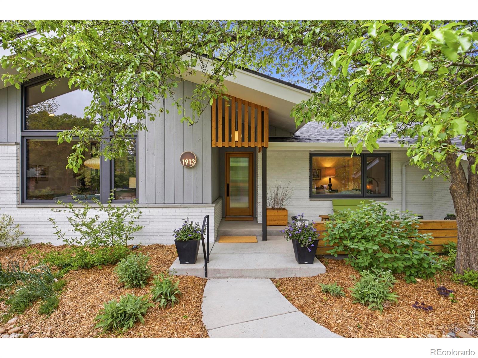1913 Seminole Drive