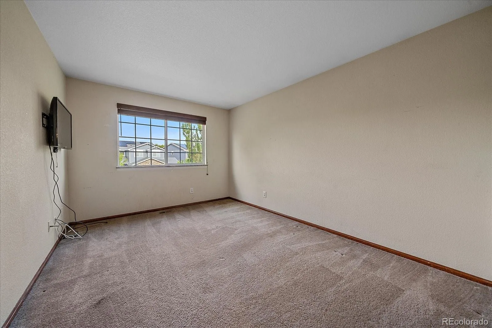 Erie, Colorado 80516, United States, 3 Bedrooms Bedrooms, ,3 BathroomsBathrooms,Residential,Pending,204942