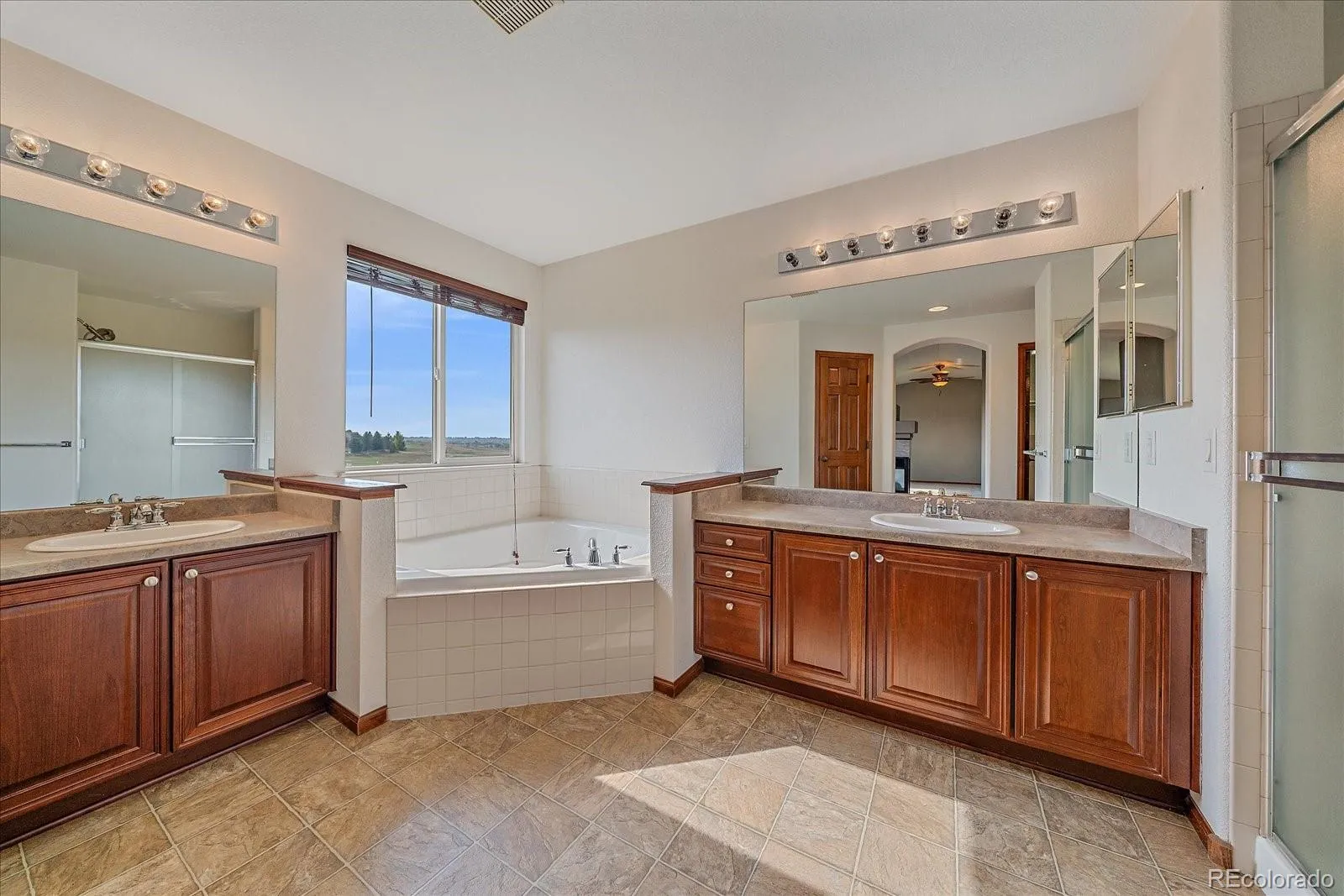 Erie, Colorado 80516, United States, 3 Bedrooms Bedrooms, ,3 BathroomsBathrooms,Residential,Pending,204942