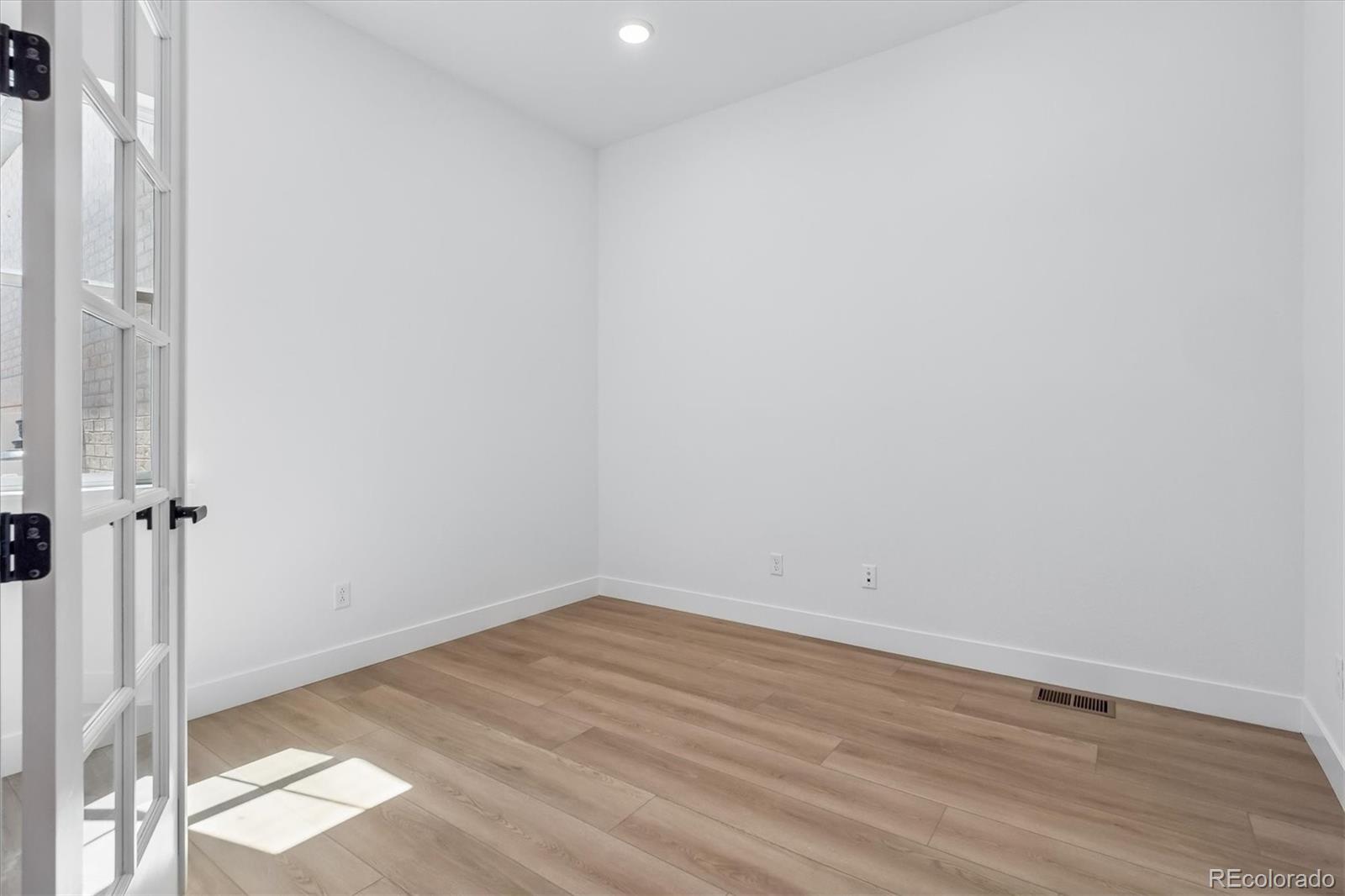 8610 Yellowcress Street