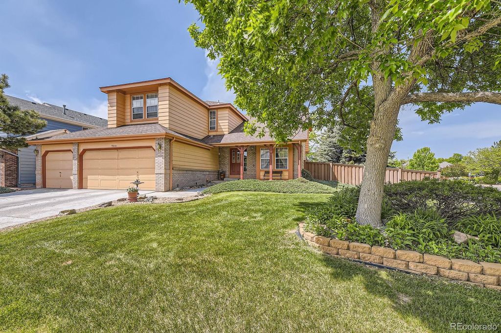 Photo of 9001 W Chatfield Drive, Littleton, CO 80128 (MLS # 8808987)