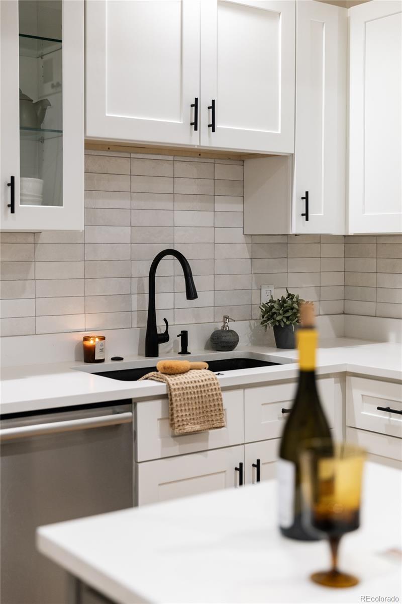 3249 W Fairview Place 115