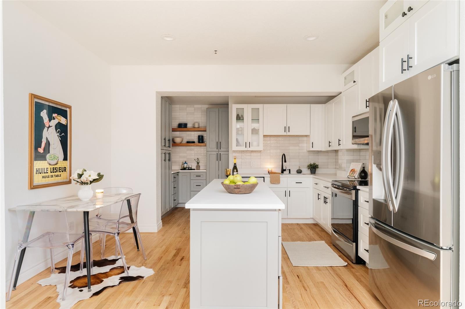 3249 W Fairview Place 115